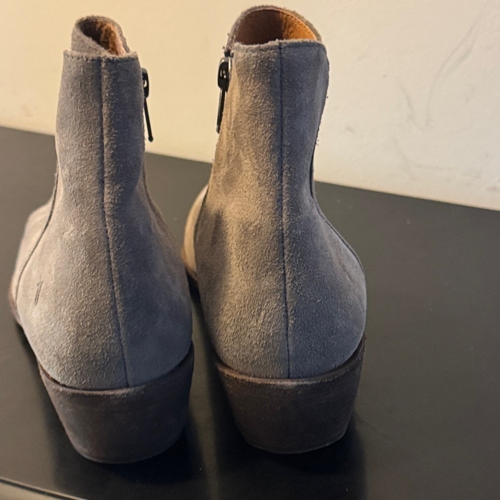 LIKE NEW Frye Taupe Suede Ankle Booties - Picture 6 of 11